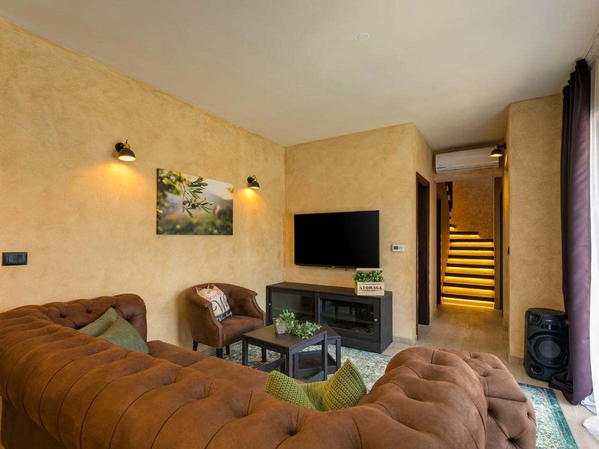 Maslina Villa *